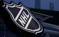 Национальная Хоккейная Лига объявила о приостановке первенства из-за ковида
