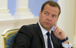 Дмитрий Медведев негативно высказался о введении FAN ID
