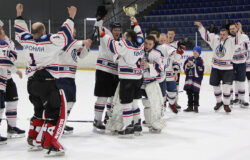 “БМЗ” стал победителем регионального Чемпионата Ночной Хоккейной Лиги